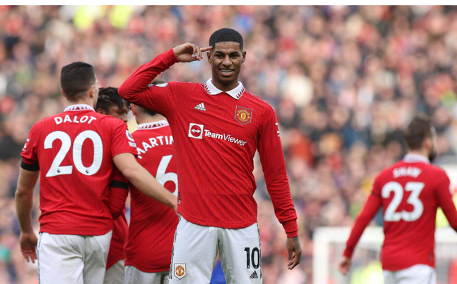 巴萨新援很 巴萨新援很